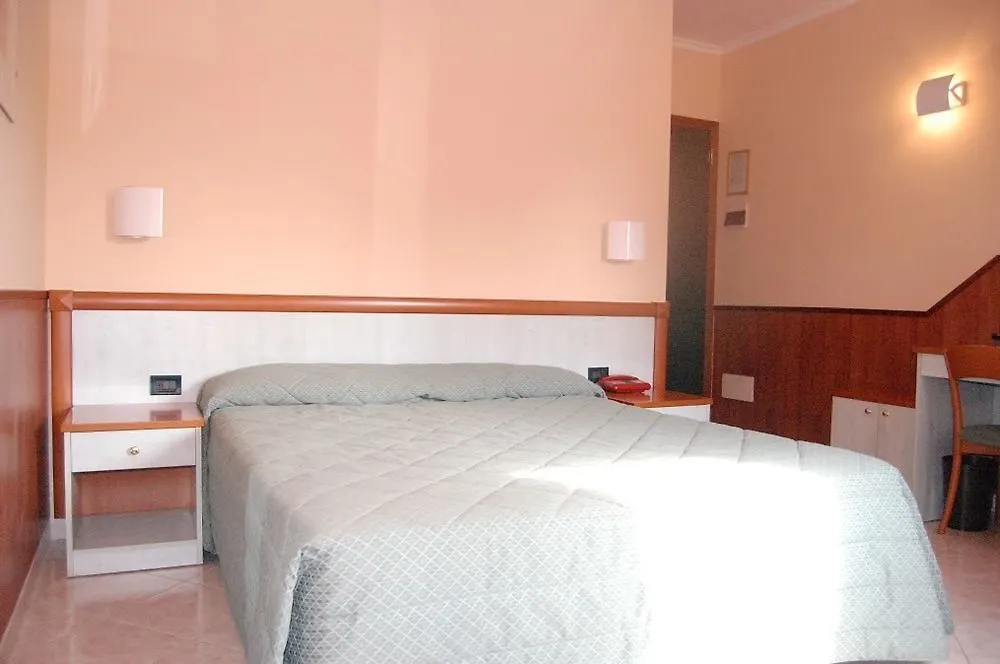 Hotel Laurence Rome