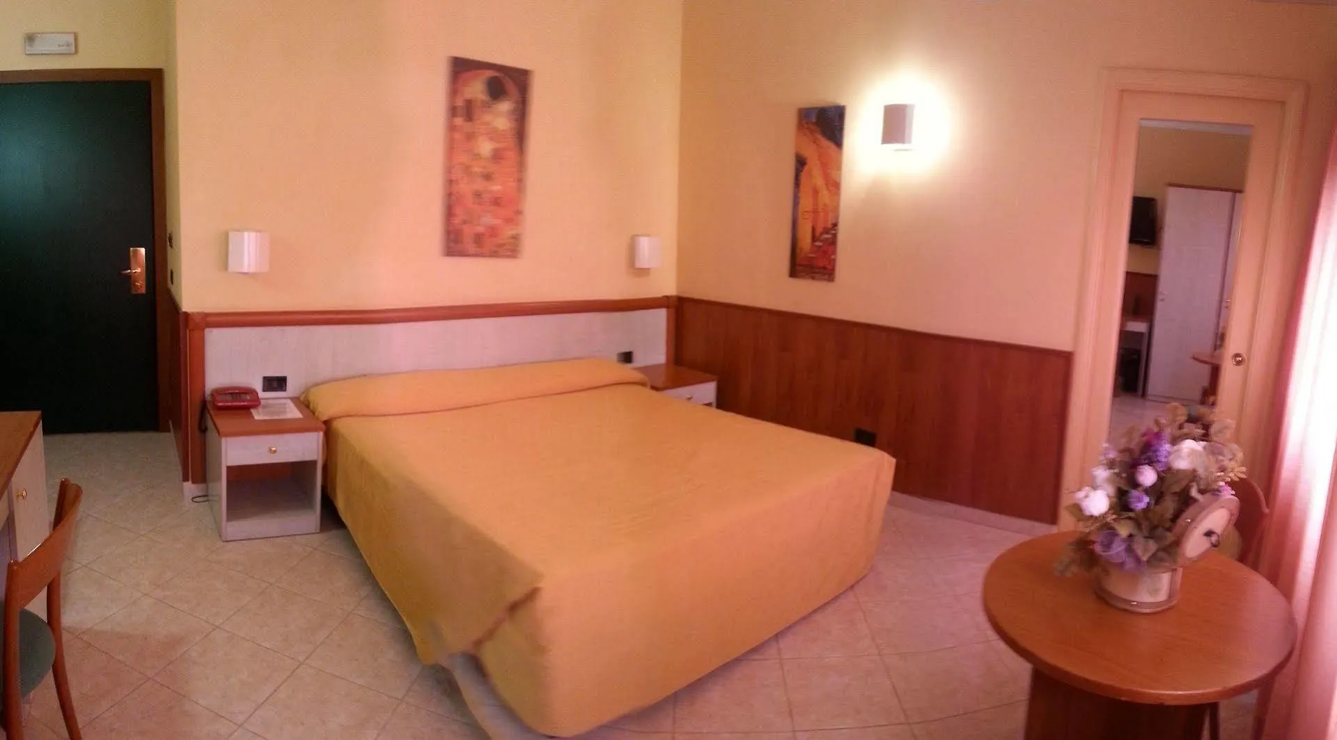 Hotel Laurence Rome