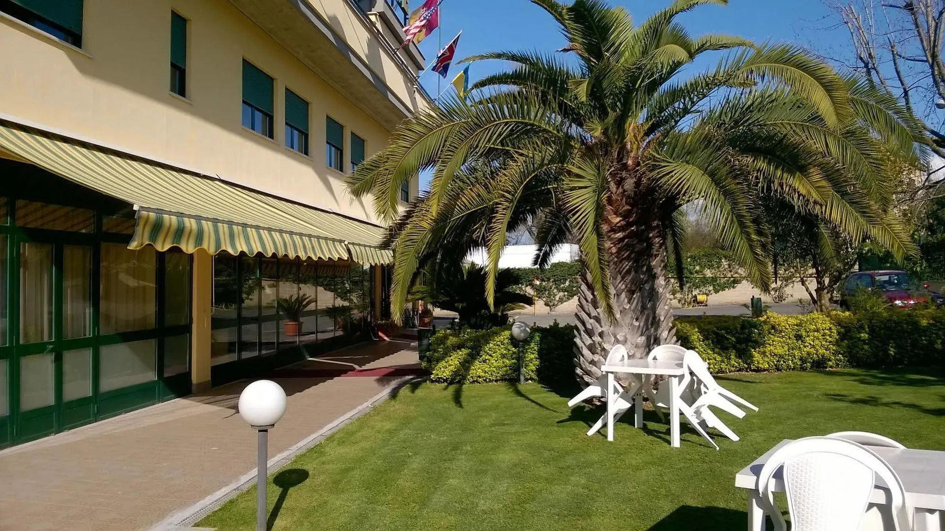 Hotel Laurence location